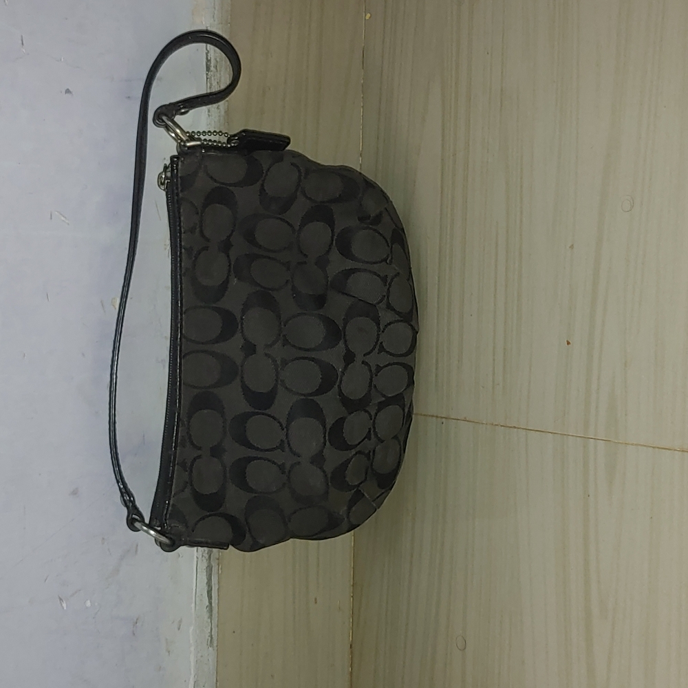 Authentic Vintage coach monogram bag  - Color - brown. - Picture 5 of 11